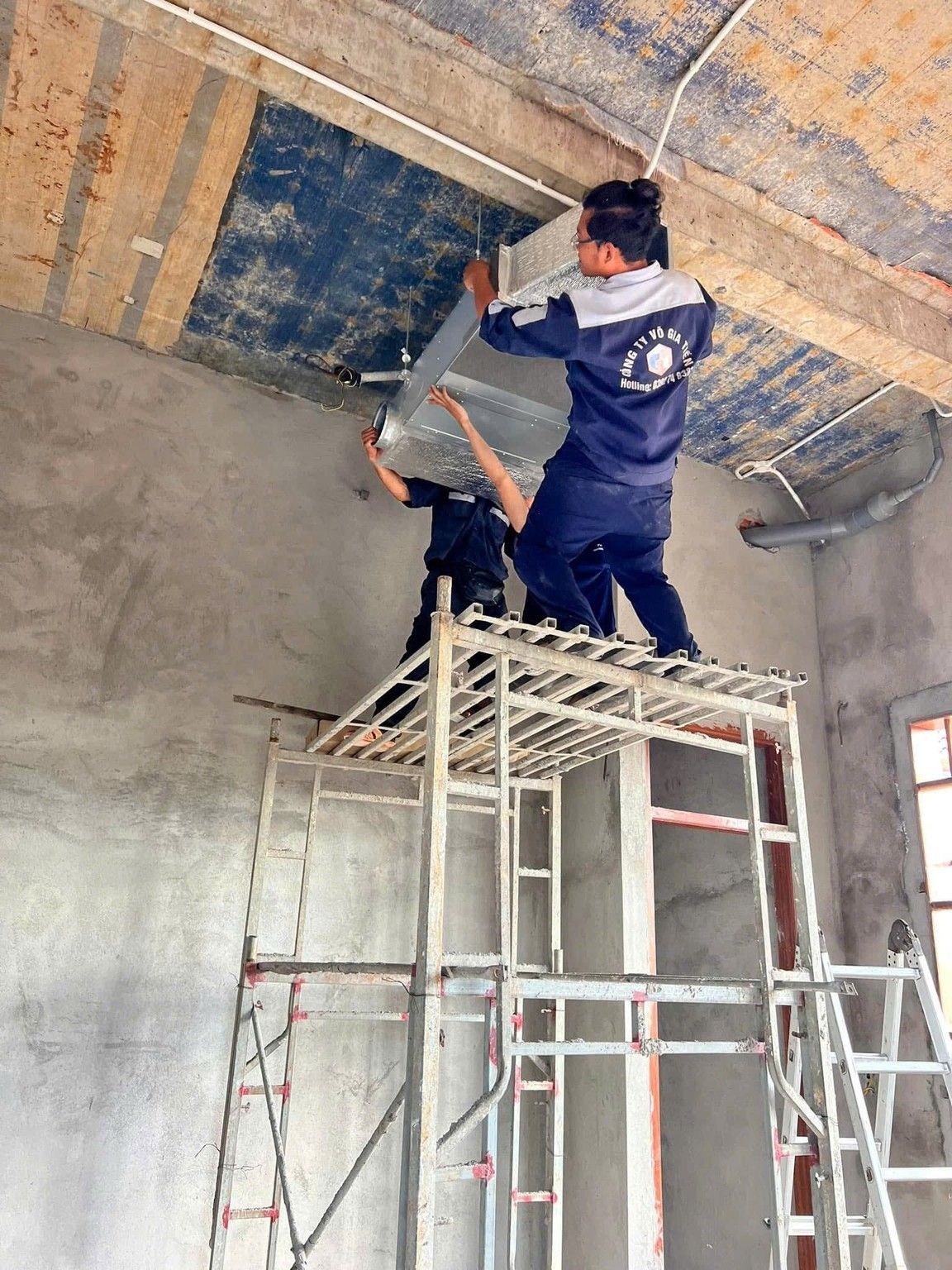 Thi công máy lạnh ống gió âm trần